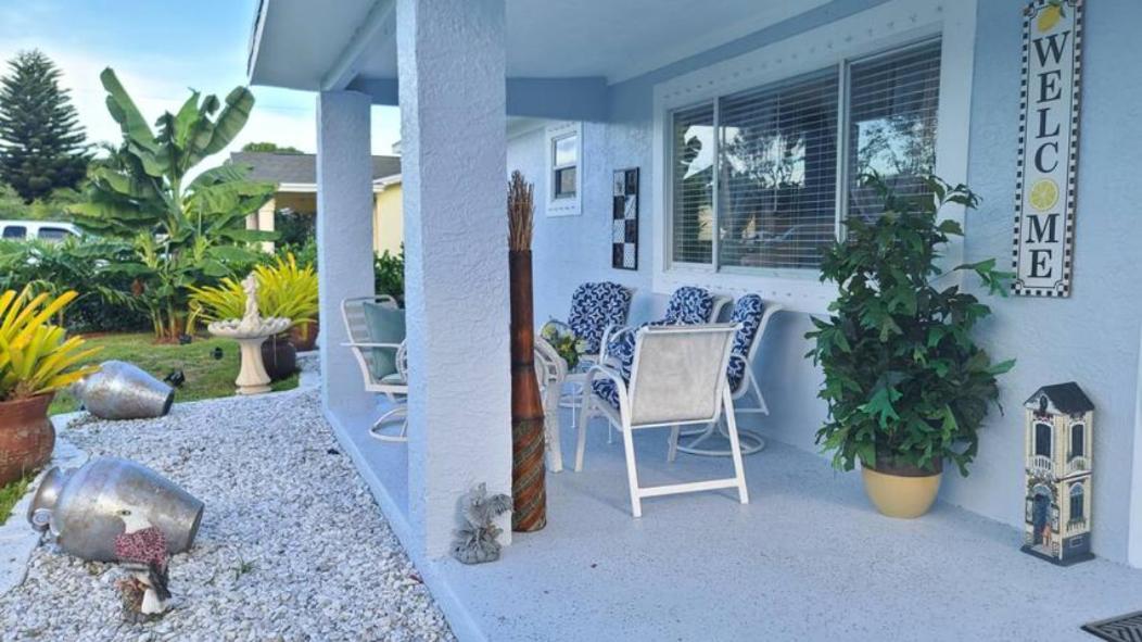 Palm Springs 3-Bedroom 2-Bath 5 Miles To The Beach Lake Worth Beach Exterior photo