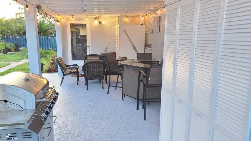 Palm Springs 3-Bedroom 2-Bath 5 Miles To The Beach Lake Worth Beach Exterior photo