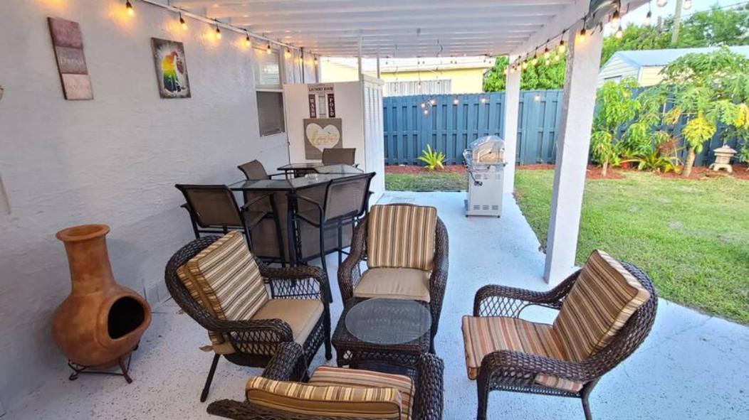 Palm Springs 3-Bedroom 2-Bath 5 Miles To The Beach Lake Worth Beach Exterior photo