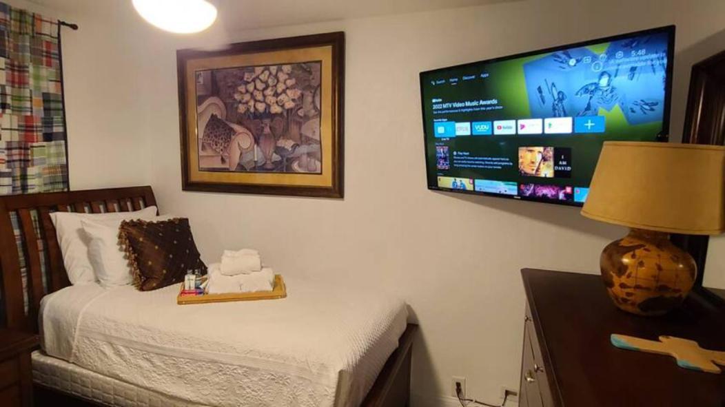 Palm Springs 3-Bedroom 2-Bath 5 Miles To The Beach Lake Worth Beach Exterior photo