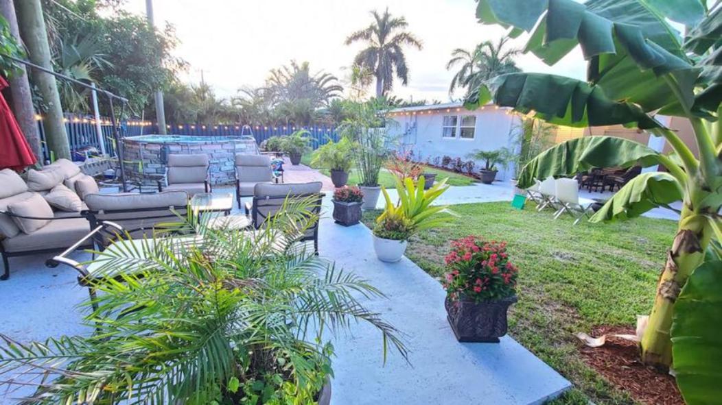 Palm Springs 3-Bedroom 2-Bath 5 Miles To The Beach Lake Worth Beach Exterior photo